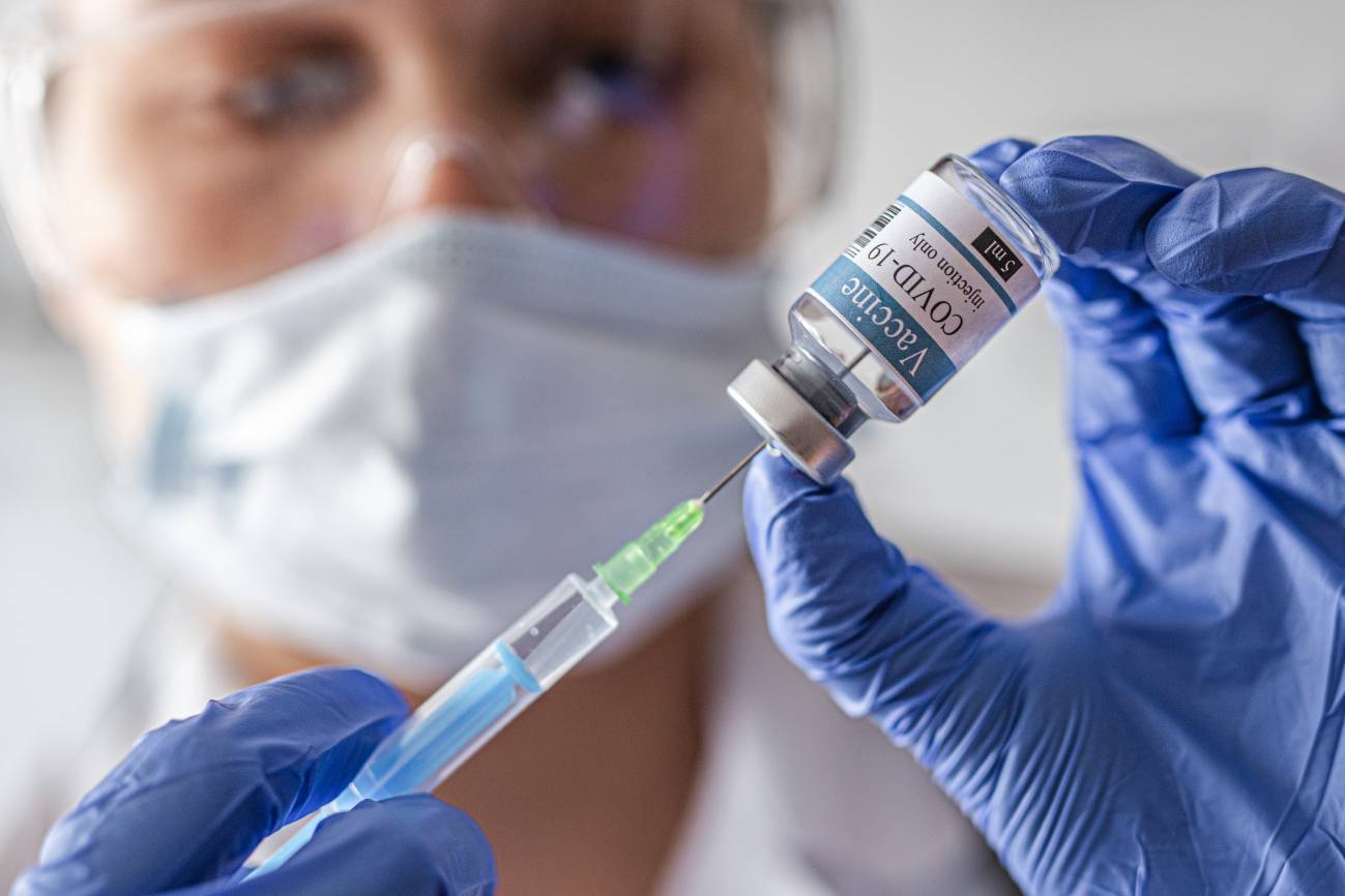 Procuraduría abrió procesos por más de 1.790 colados en la vacunación