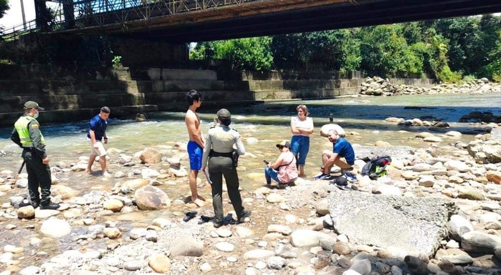 Policía de Acacías refuerza presencia en ríos para evitar nuevas tragedias